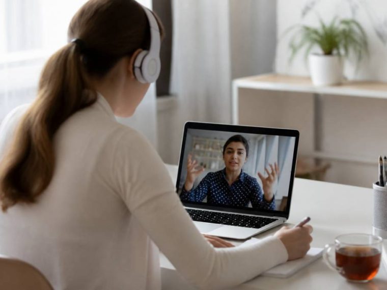 E-formations en santé pour développer les compétences à distance